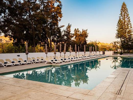 Urban Valley Resort & Spa