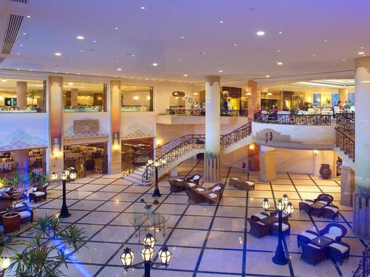 Amwaj Oyoun Resort & C.