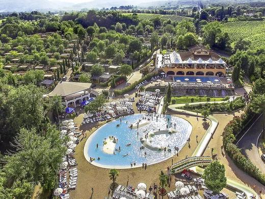 Happy Camp HU Norcenni Girasole Village