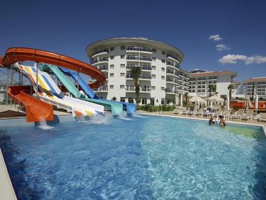 Blue Wave Suite Hotel