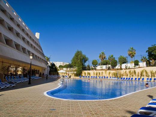 Las Piramides Resort