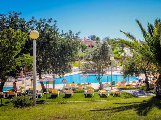 Colina da Lapa and Villas