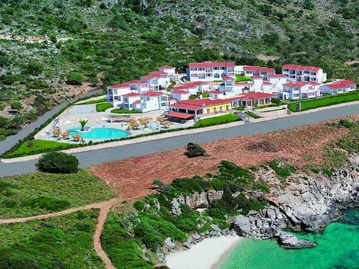 Porto Skala Hotel