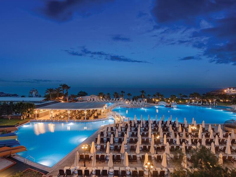 CDEBF1554015BEF7DF78E7BEDB88BB30