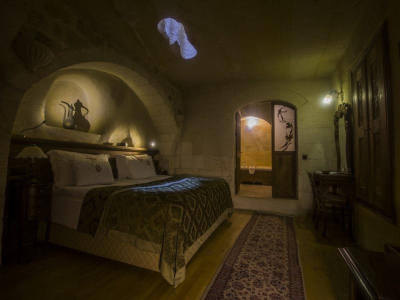 EECAD352C29B84A3BB3283B7BA7FEE06