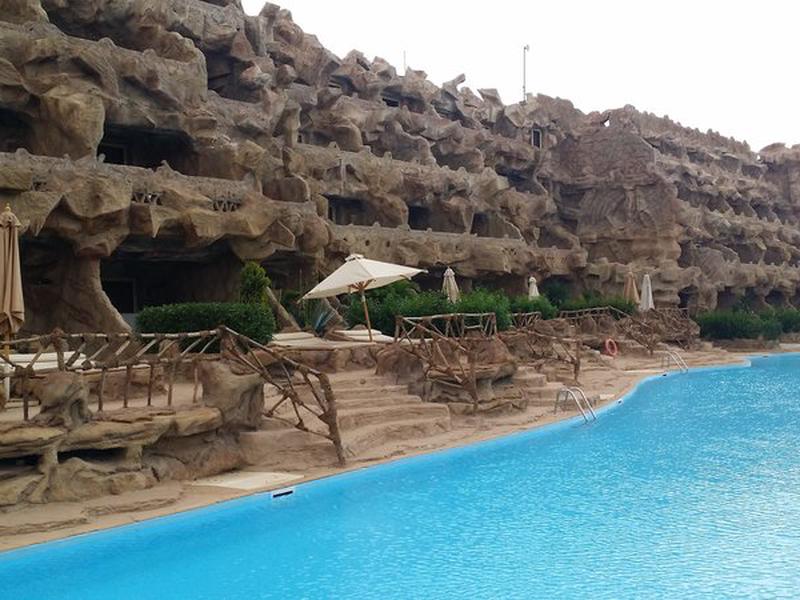 C4D9551B3D0844808EA58BA79423EF60