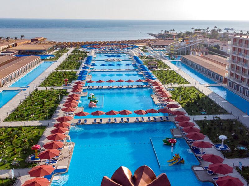 Rewaya Majestic Resort