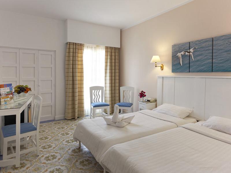 DD56C4837F41B7D5EB7F379BCF32C17E