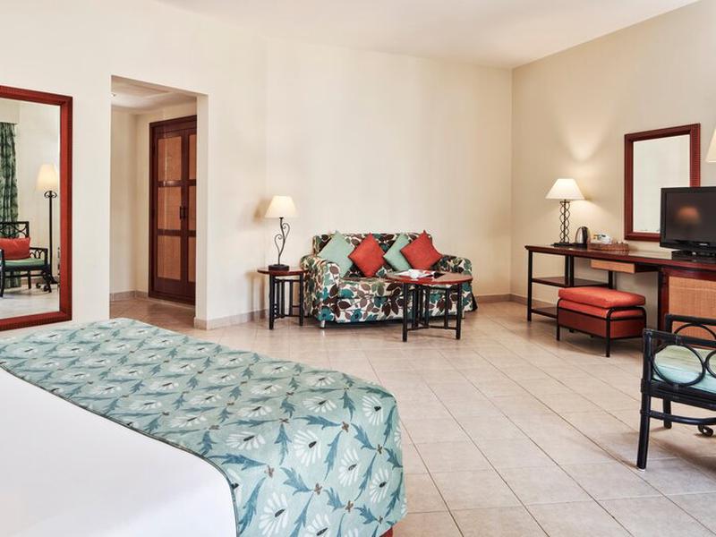 0BE58E2A27E24EE8E435AFDB27EB3341