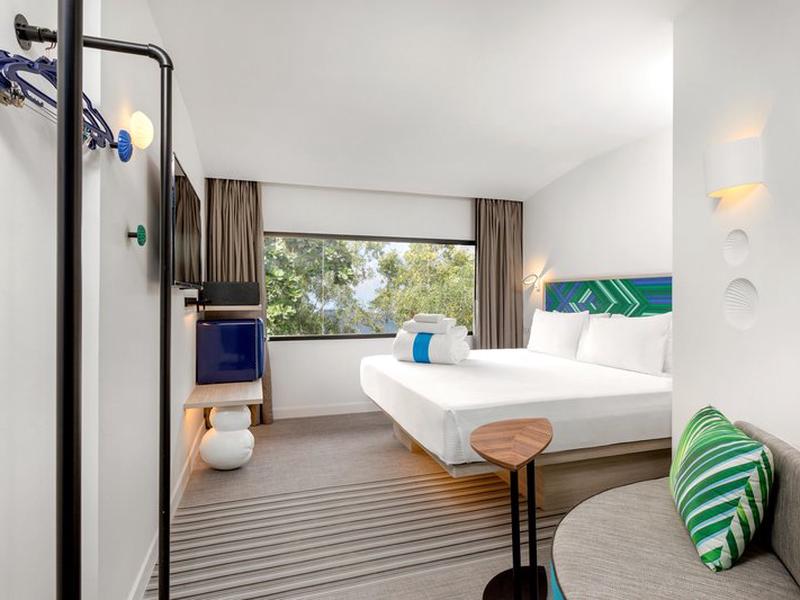 0FDF40B92B76D3A1EA4DD602296C7561