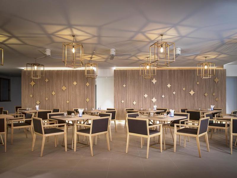 9C6E35D2212E3C67F78524027B537F8B