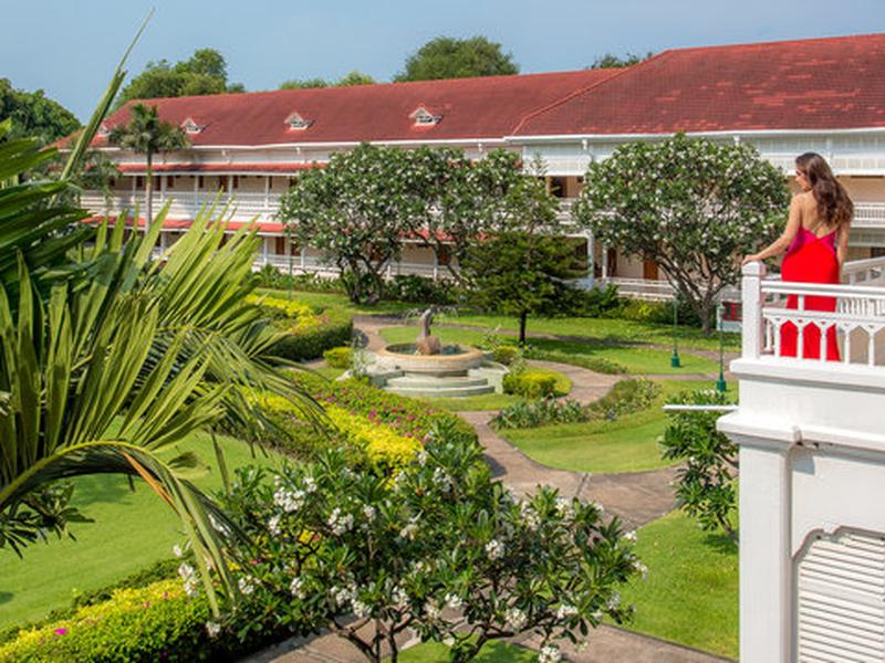 2EF3E7BD6CC9FCFC653CF75A3F87F3CE