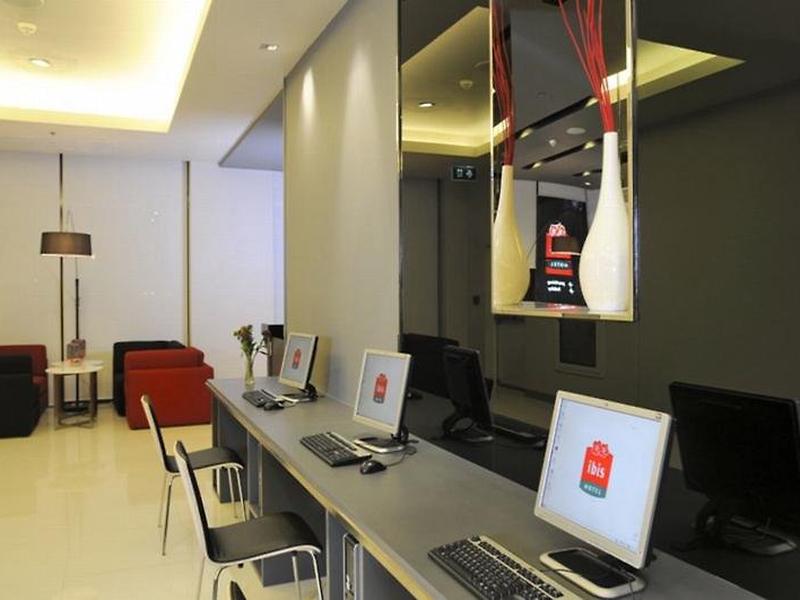 02BE8B117DC48E9E1A8DFBB8FA7F3800