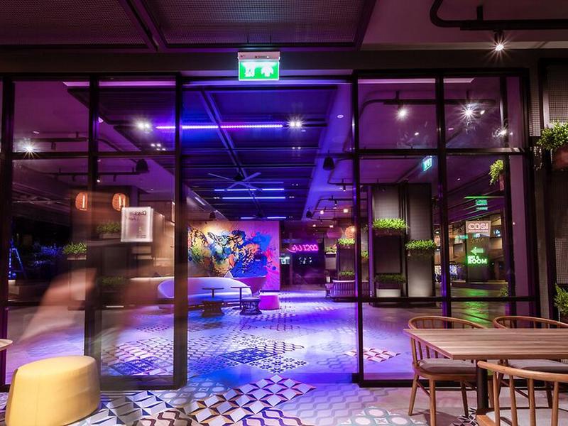 816712655CE89BA65F68BA529B813DD7