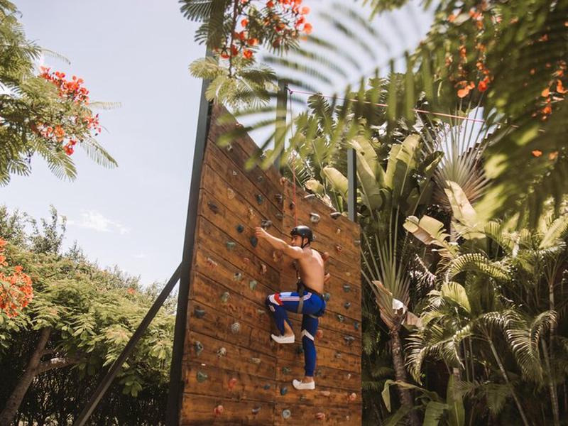 DC4D12F627B2E5C007B87D7E84EAE748