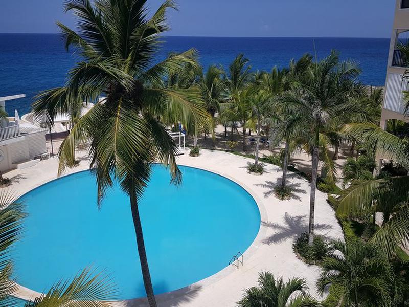 F5EF5126AB3F48DFA8F7E69703DA2498