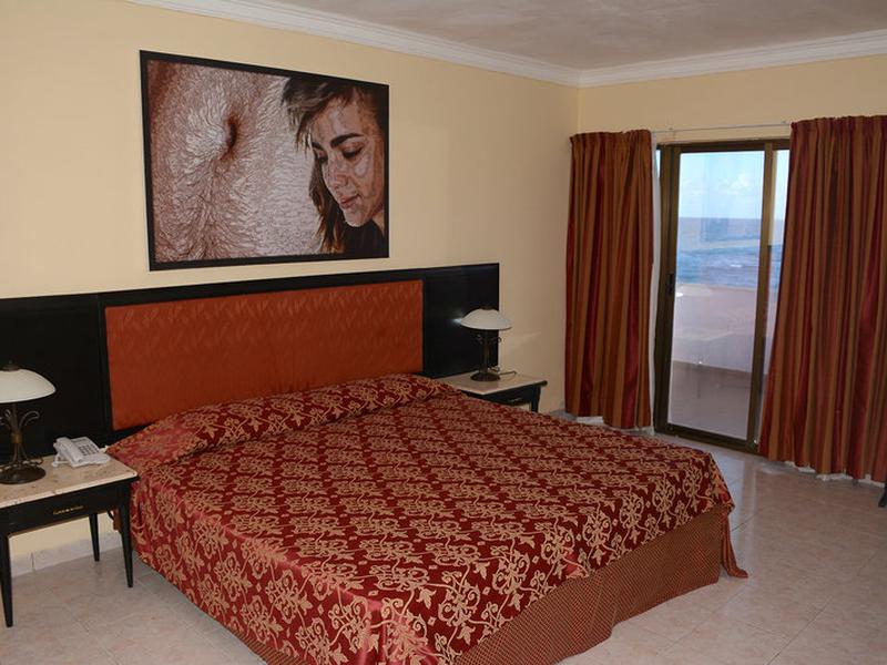 13555CF05CA5CEBE8228FDF6EBC7536C