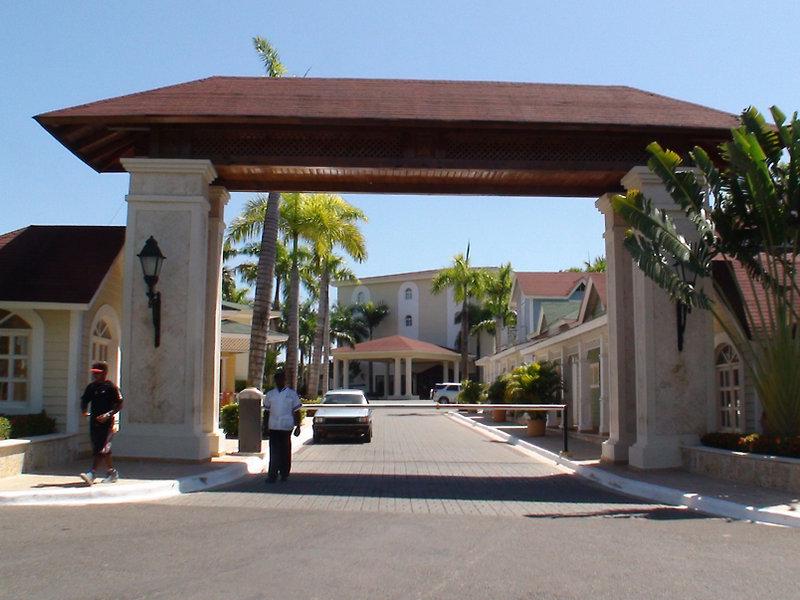 03B891AA6367666B3EDEE2E8ECA501CF