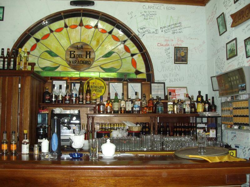 1DBA9E6AB9E83B76F6BF610E7DE3AFFE