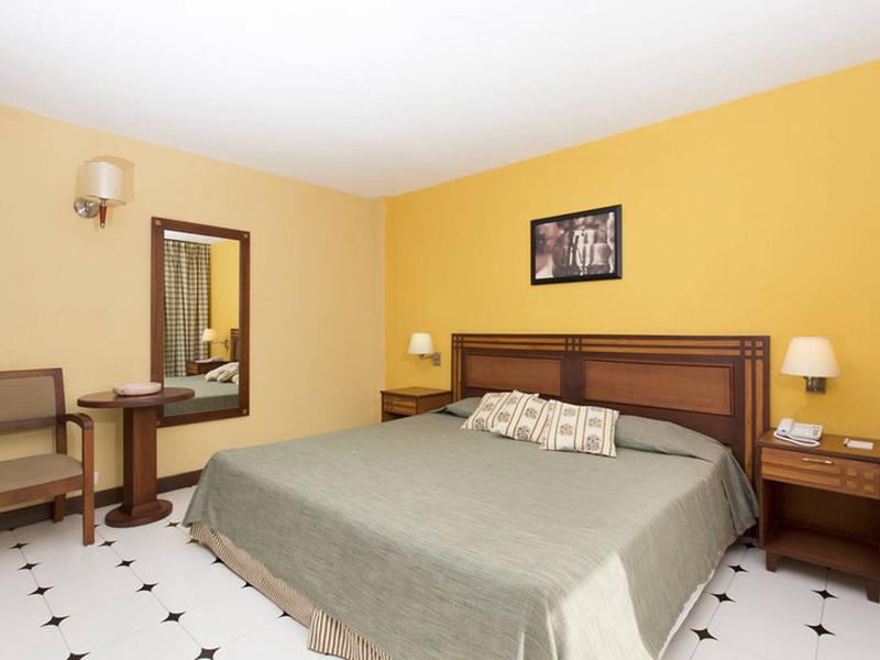 62B20BE55E6D937A04ECF27460AFC7BB