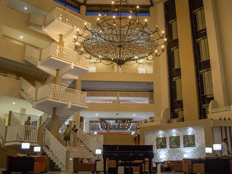 1C552EA65BA0207BB21599EA0251B88A