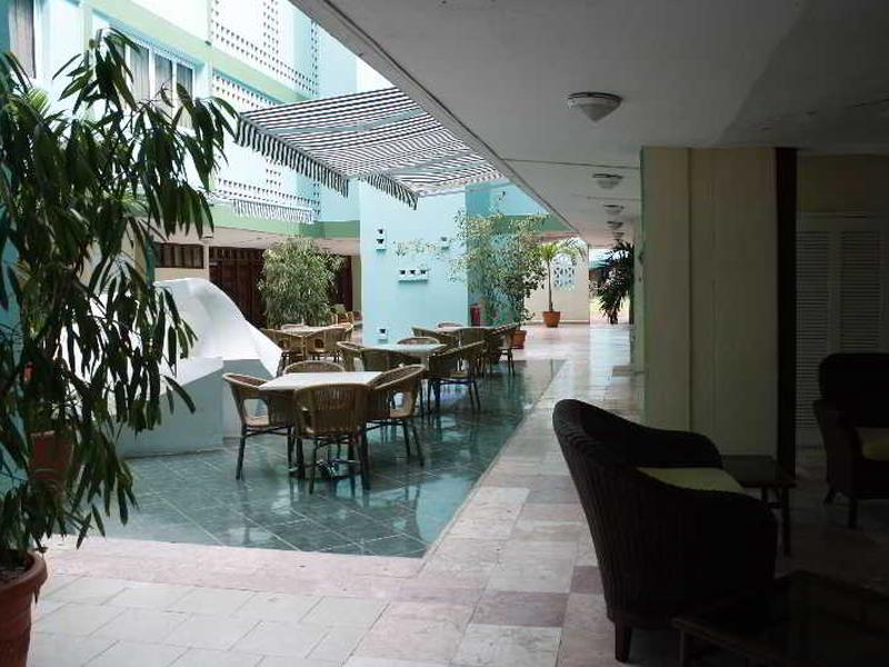 0FA09CB09B5E32D7DE5D46568A83ED3C