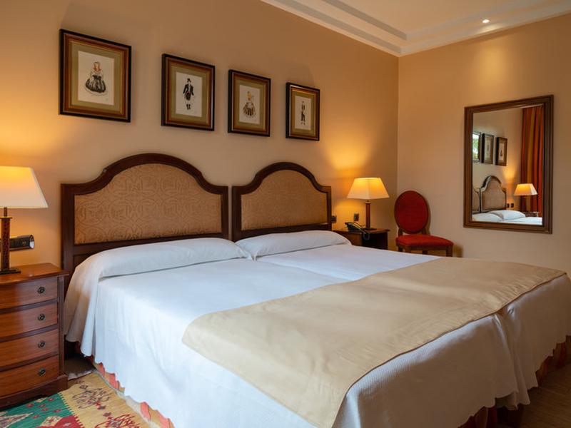 EFCC08A6B9B455D84A38960D1599C4F5