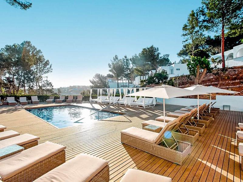 ACE84C35F3BD52BBD021E5D91D800DE3