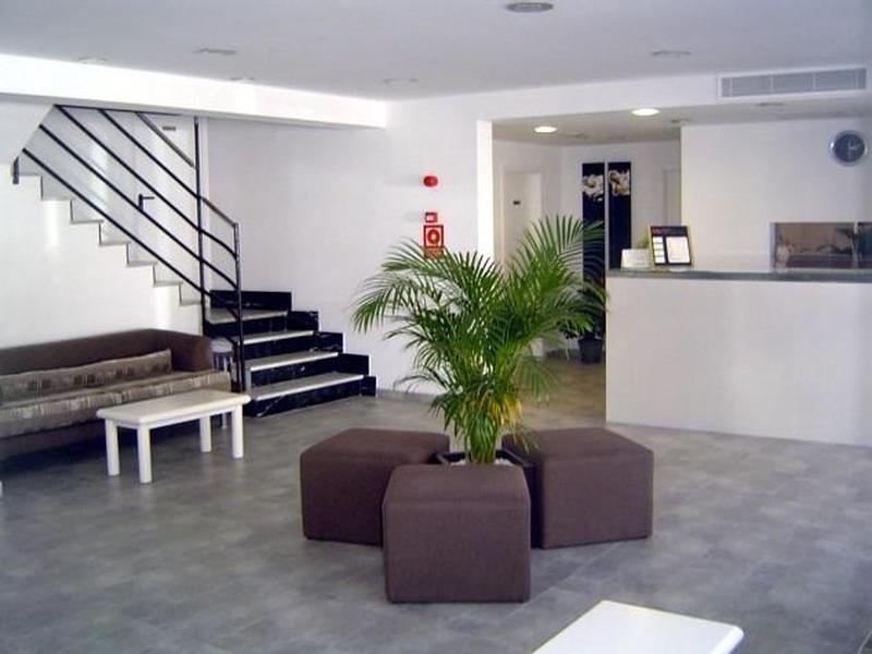 F331C20597CF821D692C847271567BBE