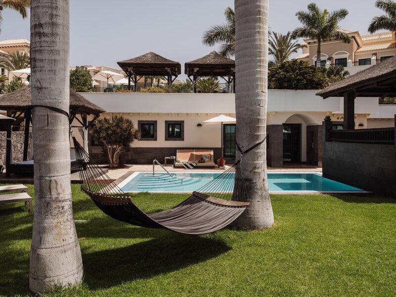 1988E03351DB387C60182BEBB57740BE