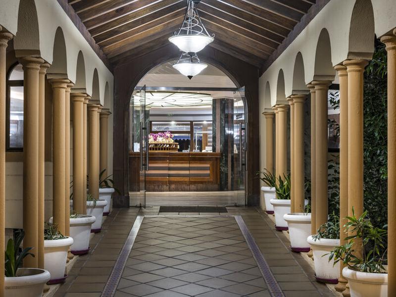 55D637CE29F3B5E56A338246817EECB1