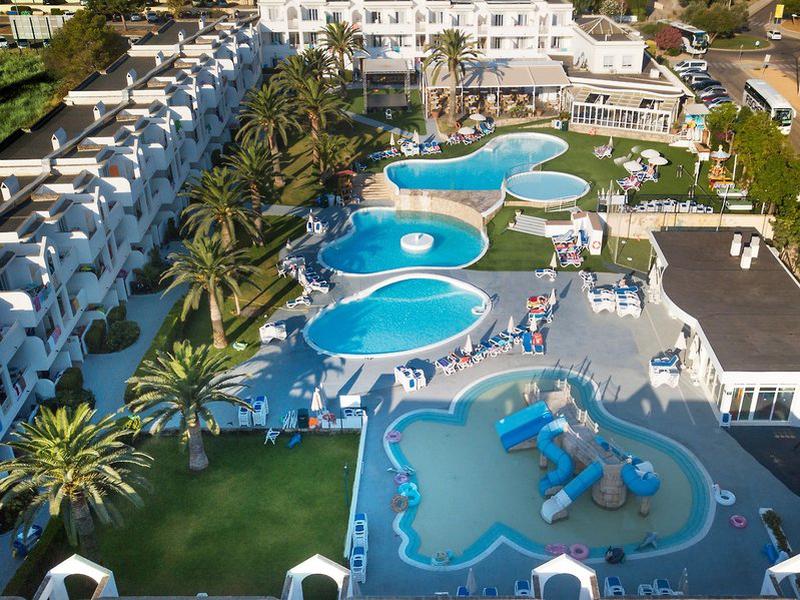 95DA1A34699D3266BF2CC210462DC52F