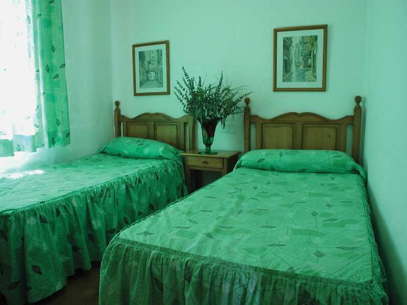 24538B08CF3C8A5905E742D37D95000D