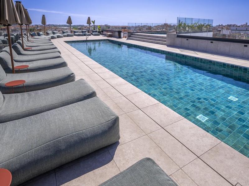 F3757FE94B9046EEFAA21C649F5694B3