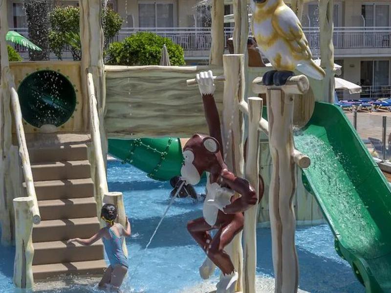 2238F982B2F78F8EEFD146D153C5A09B