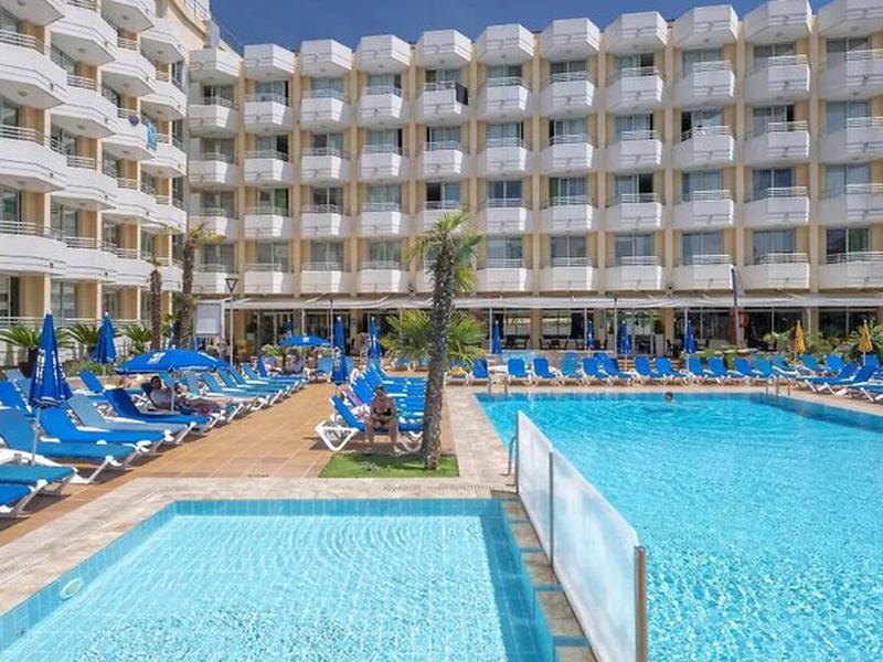 C0660173FEBB884827F6DBB78B14035D