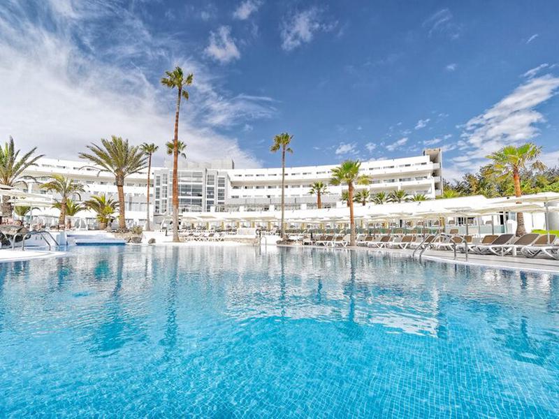 4EE7FEDB7C1638CC87BB42E78F99AE2B