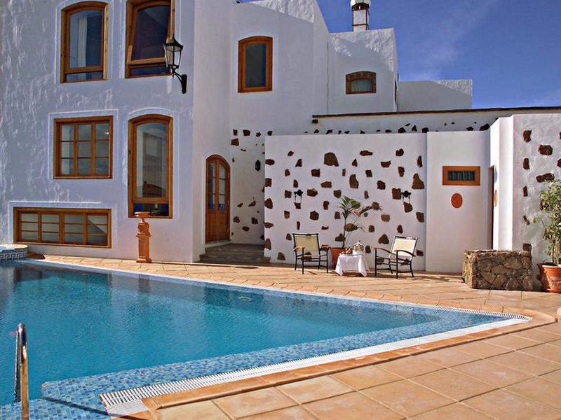 8389E2186AEA5EBCBE4D78ACE01D9E03