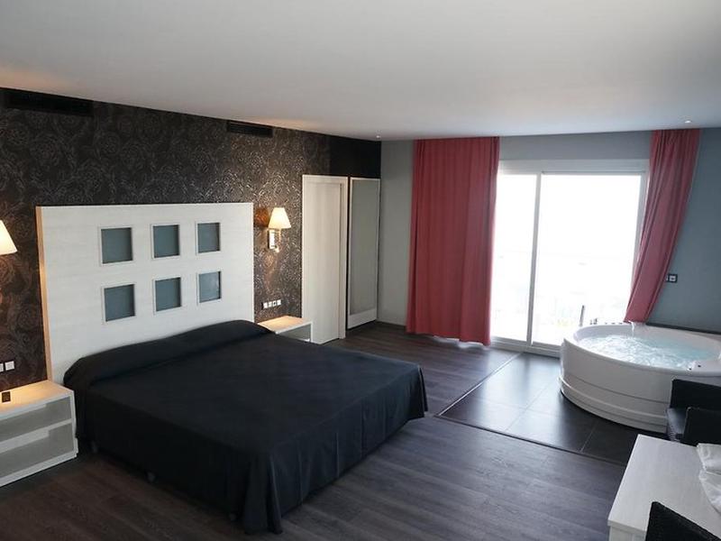 6BCBFFD852BC968EECE118FCEE20712E