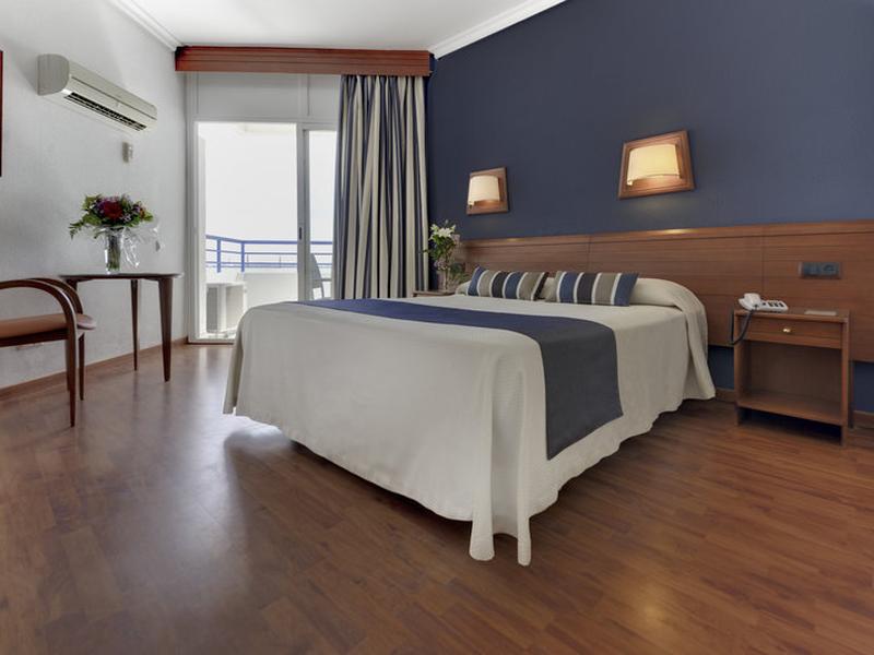 27AEDE635DD4D5914585DF4E7866DB6E