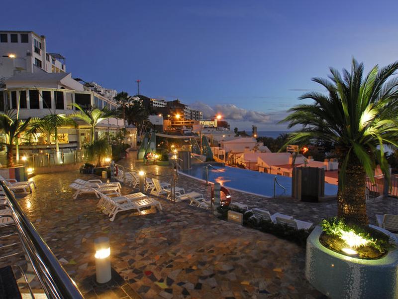 ECE9369B33F018830F2F07D62FF7E782