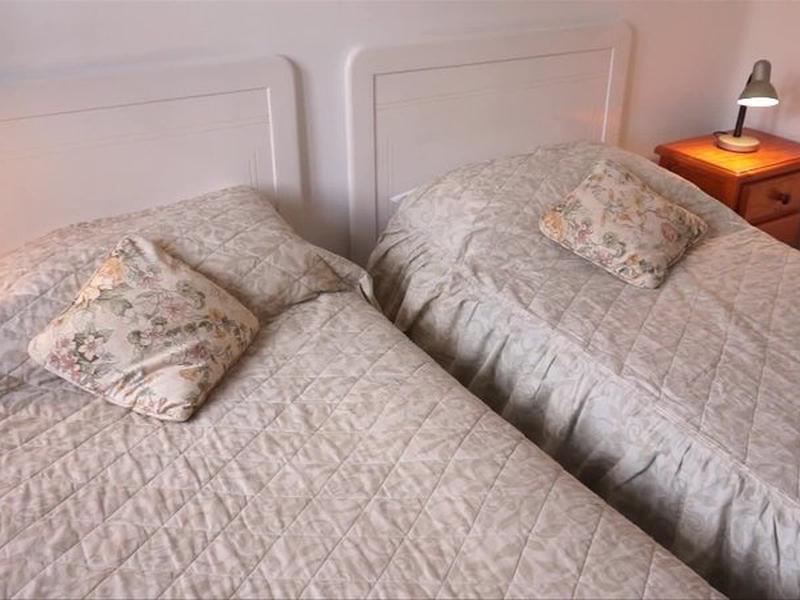 52B06C281D00281C44A4AD6C635DBCE5