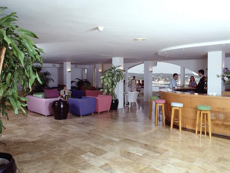 FD0CEF42C11F7D9598A695765EAC4BEA