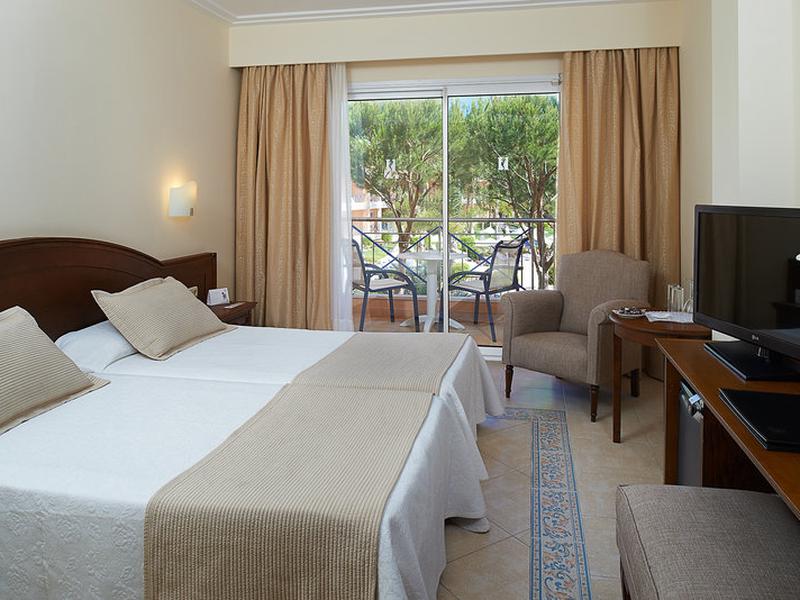 B7CF8ABFC637DD5190E98FBA69181EFD