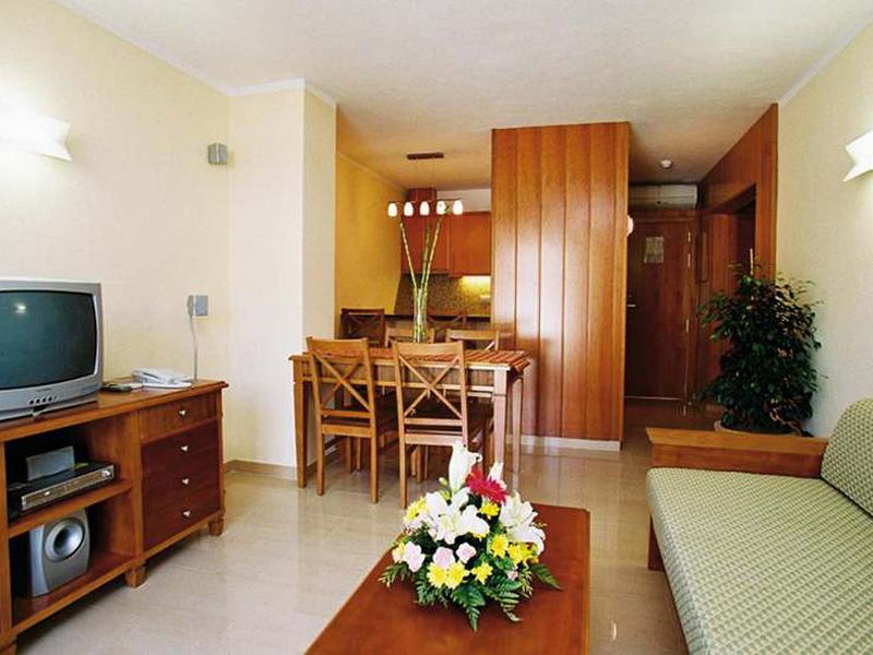 AB2AF2ADFC5C1FE755B536B67EE231C7