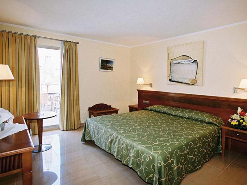 8FB74AFB2DBCCF5958F8A5338F8A51B2