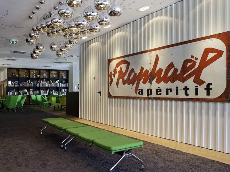 D358714A4F9F03A186FC7717B2137C09