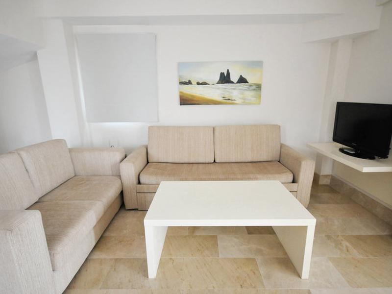 8D3CF684FBC5364518B02940B533986F