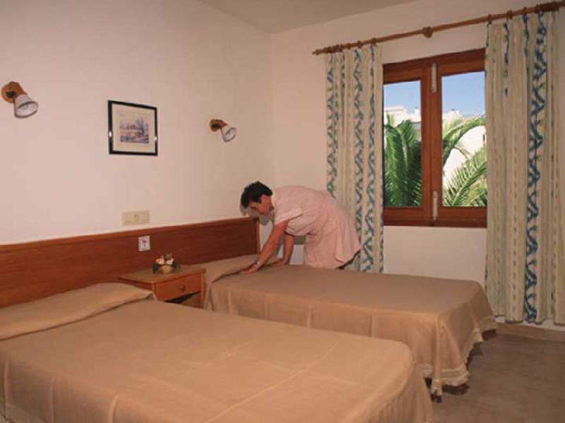 FAF666949ACFBE94F4D6AC4AECFB24BC