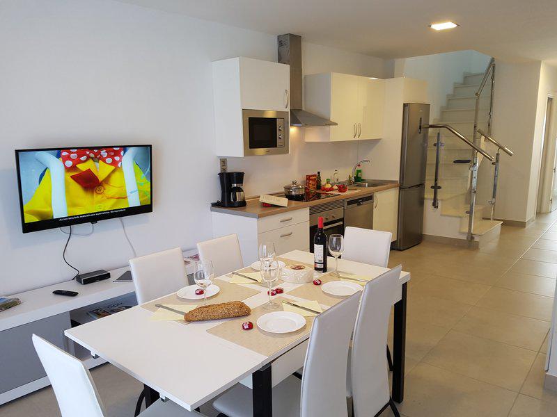 E3F32D2F71F069C317662B0DB949AF4E